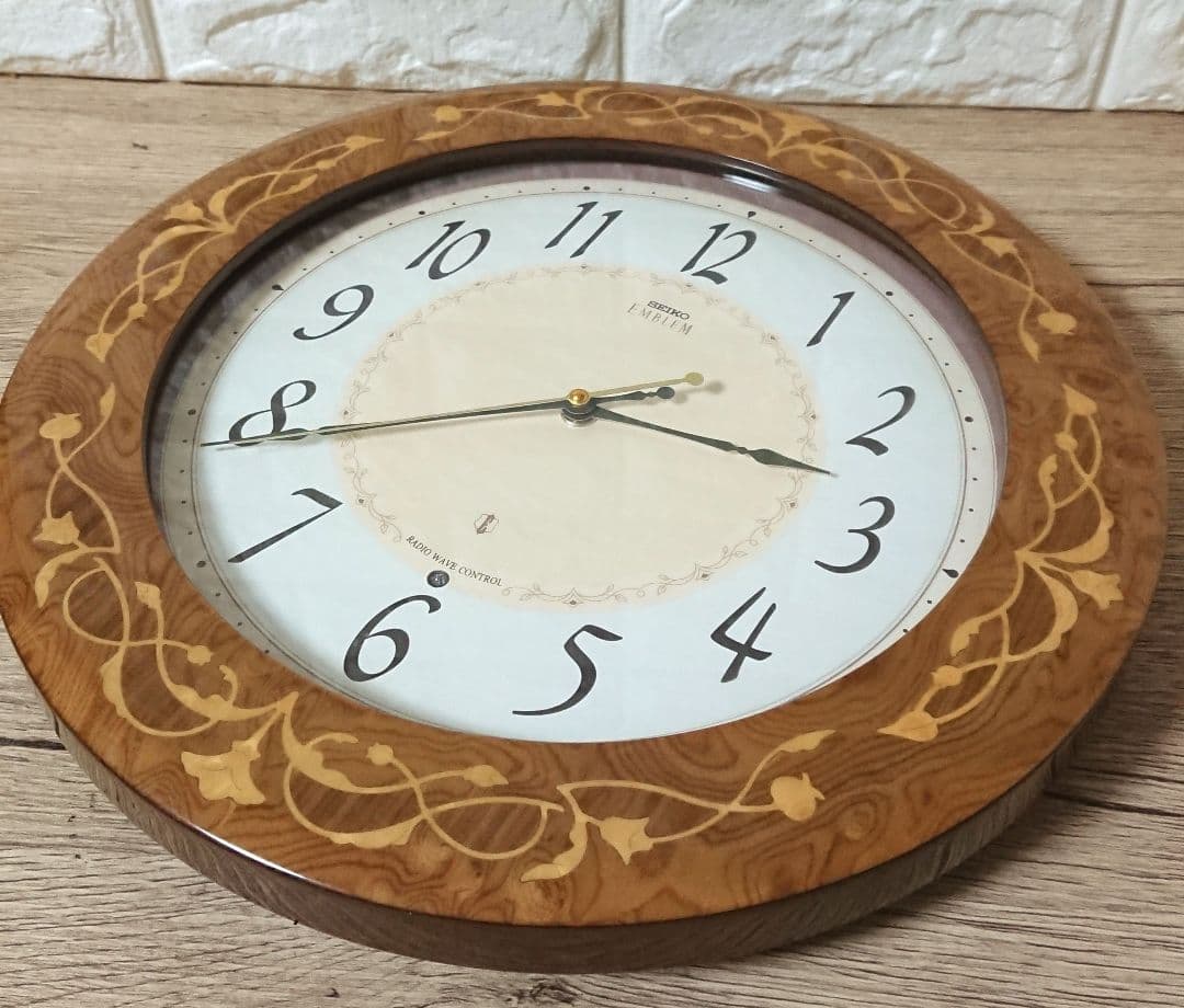 SEIKO EMBLEM セイコー エンブレム 木象嵌 電波式 壁掛け時計