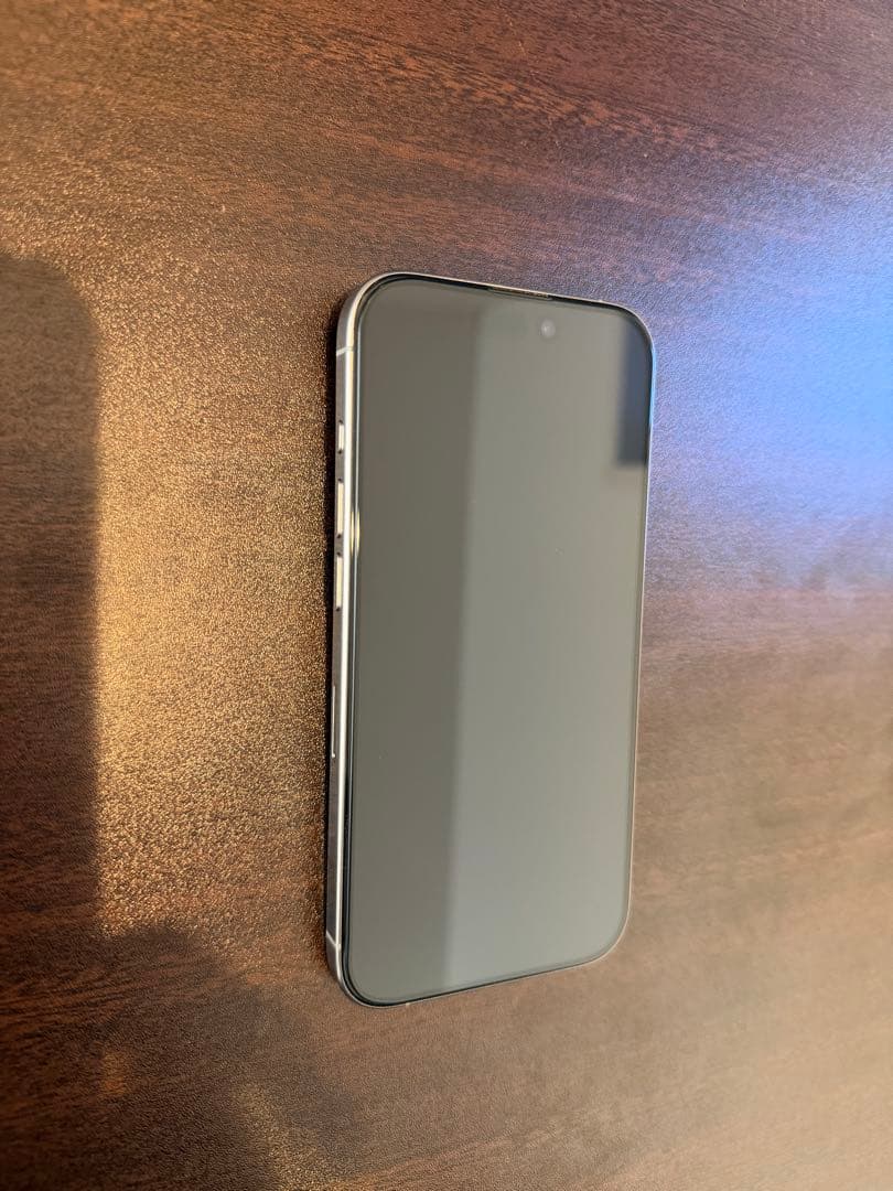 Apple iPhone 15 Pro 本体 256GB ナチュラルチタニウム