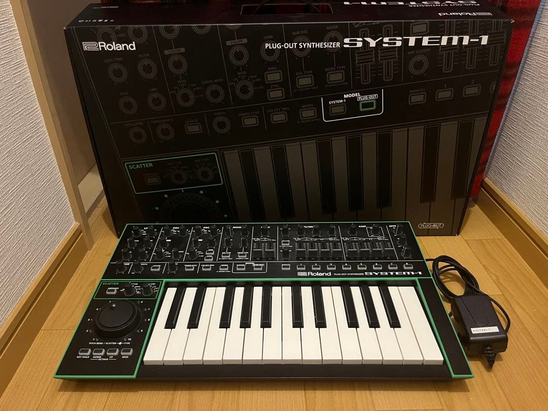 Roland SYSTEM-1 シンセサイザー 本体 ACアダプター付　ジャンク