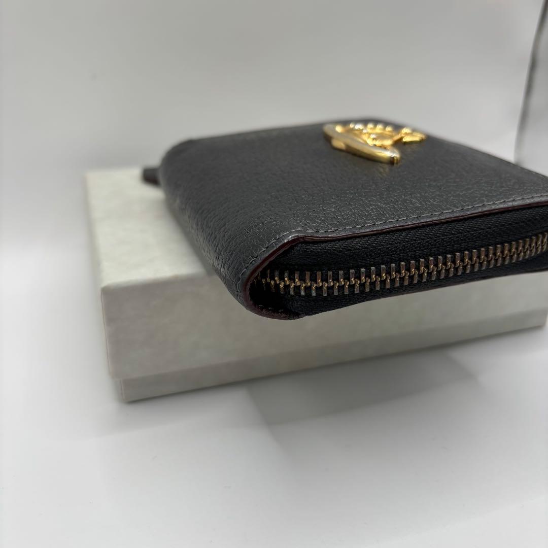 vivienne westwood 二つ折り財布　ラウンドジップ　ブラック　財布