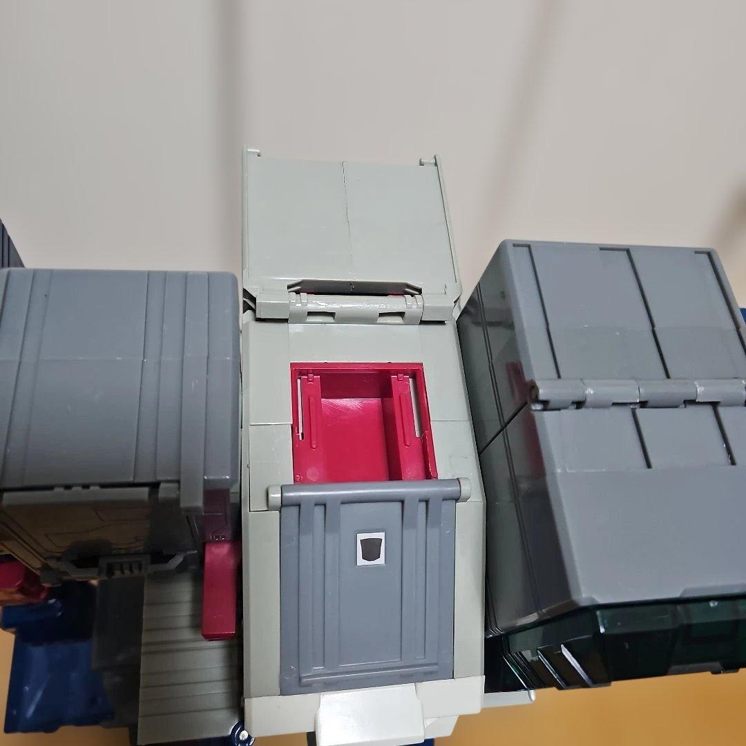 トランスフォーマー　フォートレスマキシマス