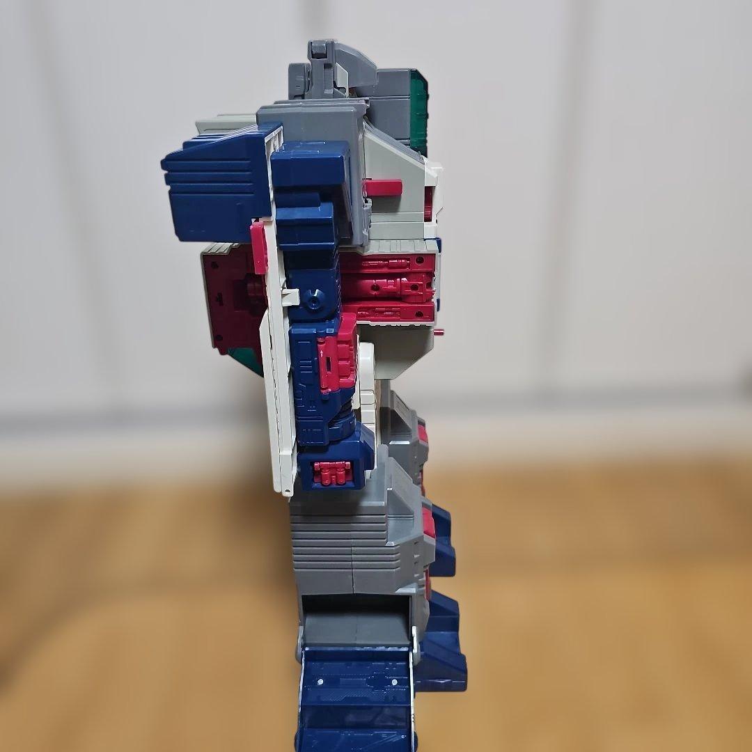 トランスフォーマー　フォートレスマキシマス