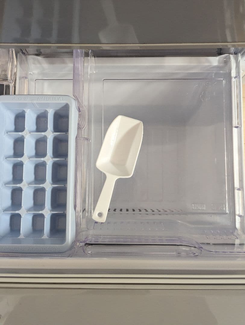 送料込み MITSUBISHI三菱冷凍冷蔵庫　2ドア　146L