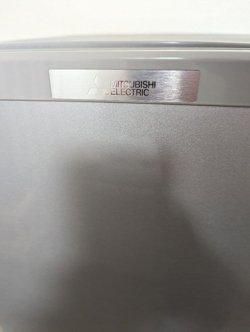 送料込み MITSUBISHI三菱冷凍冷蔵庫　2ドア　146L