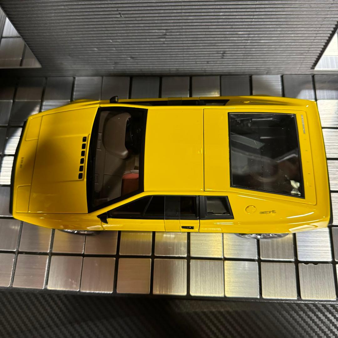 絶版未展示品 オートアート 1/18 ロータス エスプリ タイプ ,79