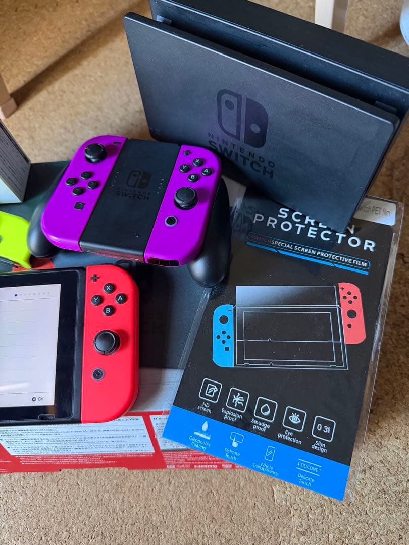 ま*り様 Nintendo Switch 本体 赤 青 黄 紫