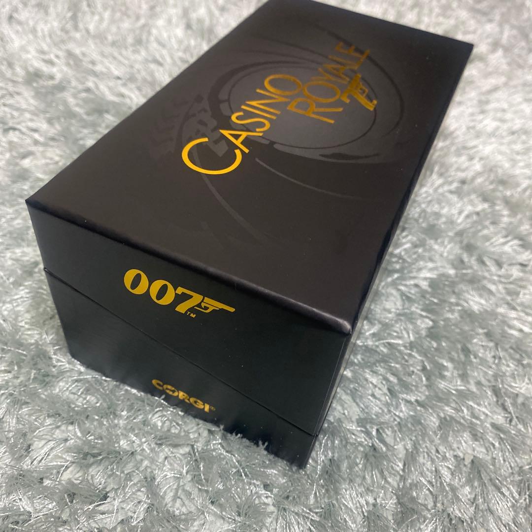 007 カジノロワイヤル　アストンマーティン　DB5