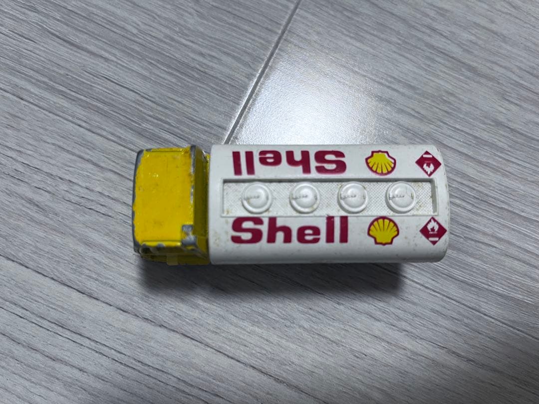 Shell Ford ミニカー タンクローリー マジェレット