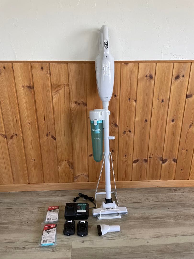 マキタ　CL107FD　掃除機