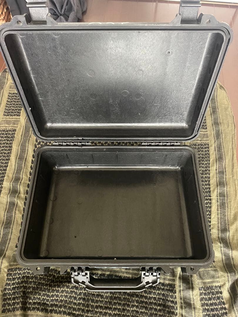 Pelican 1500 ケース ブラック 米軍放出品 フォーム無し M201