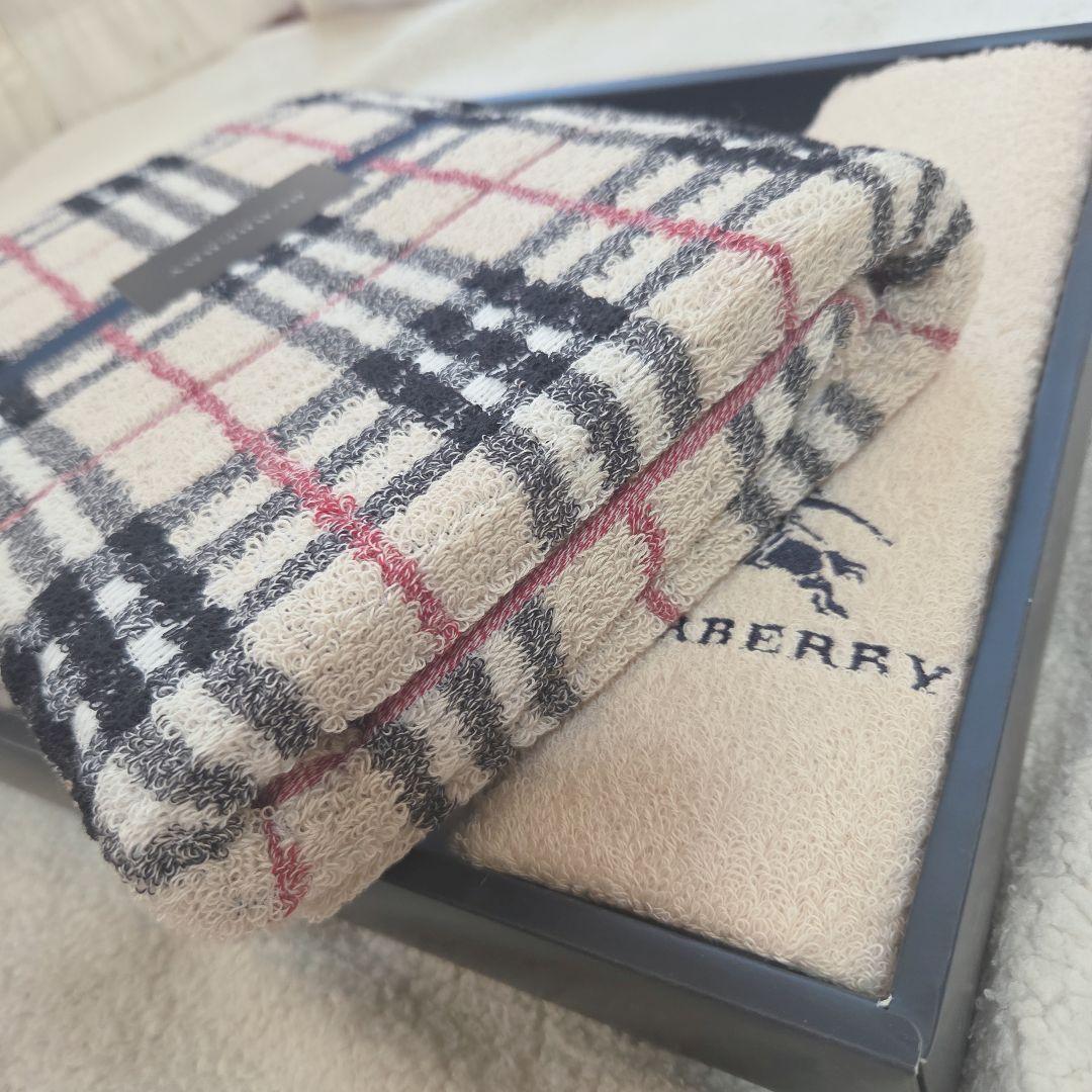 バーバリー　バスタオル1枚　フェイスタオル2枚　新品 ノバチェック