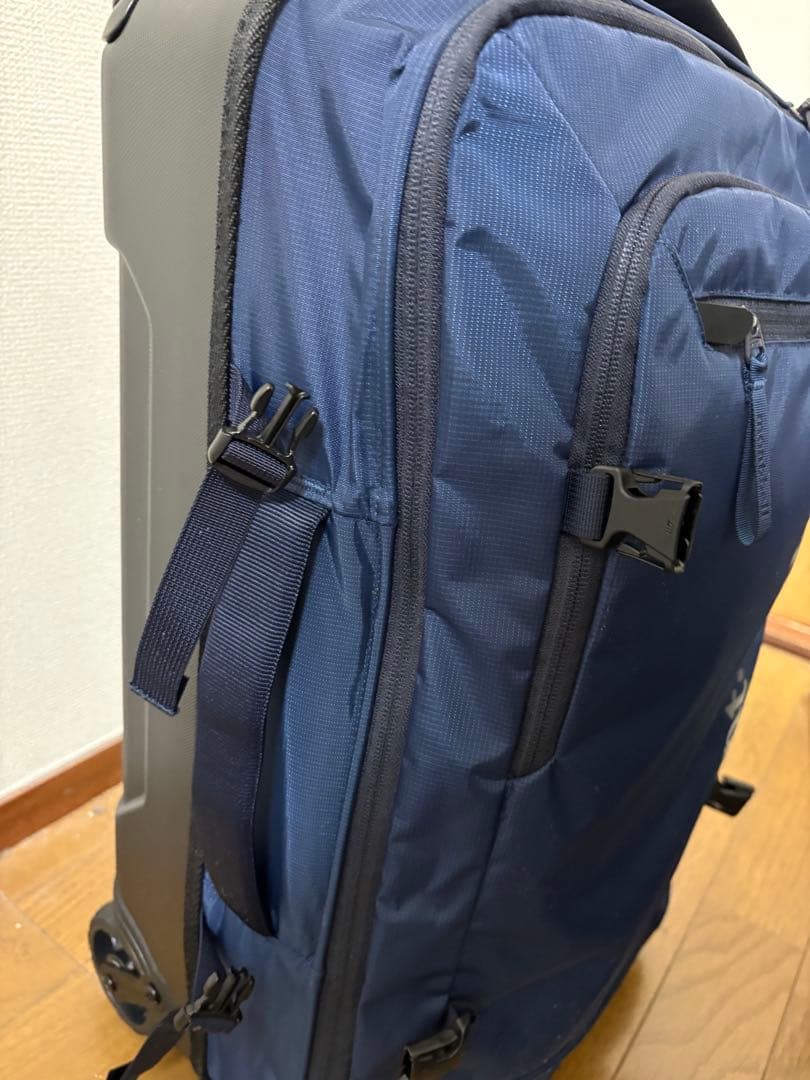 モンベル　ウィリーバッグ40