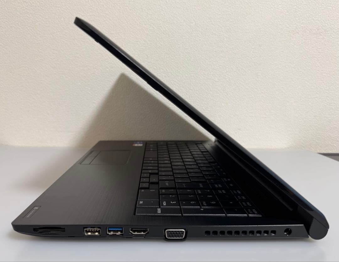 累積3021 東芝 B65HU i7 16GB 512GB DVD Office