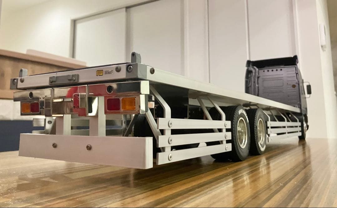 タミヤ 1/14 ボルボ FH12 トラック