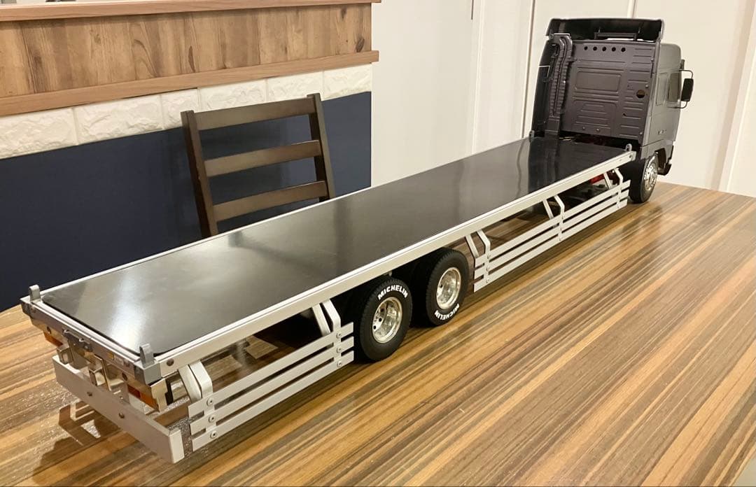 タミヤ 1/14 ボルボ FH12 トラック