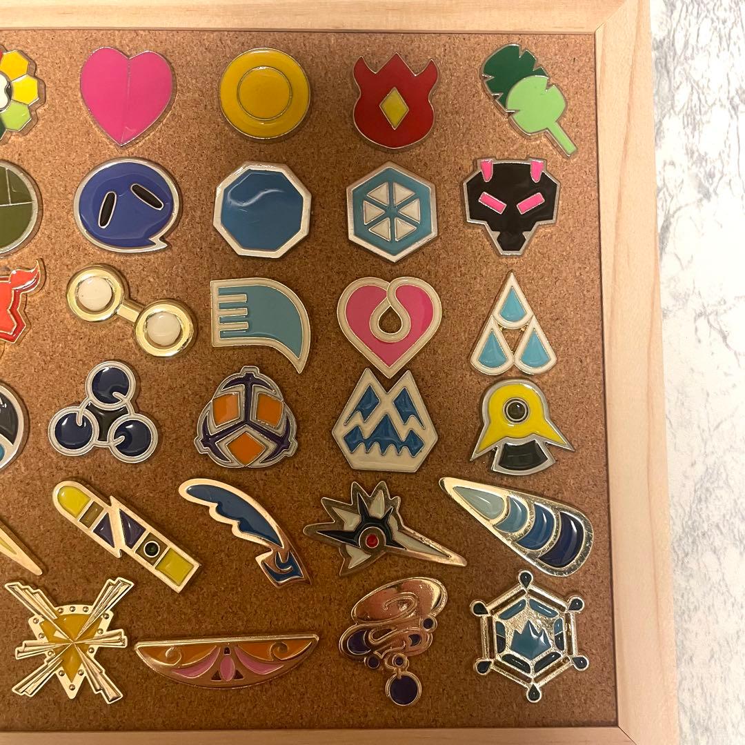 ポケモン　ジムバッジ　全地方・全種類　コンプリートセット　48個