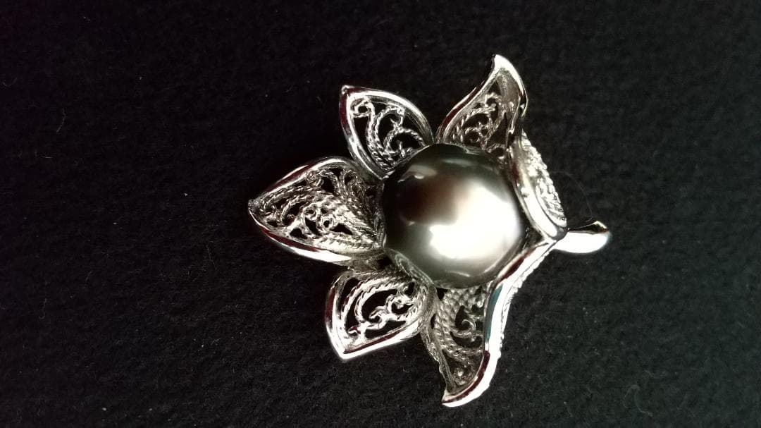 南洋真珠ペンダントヘッド