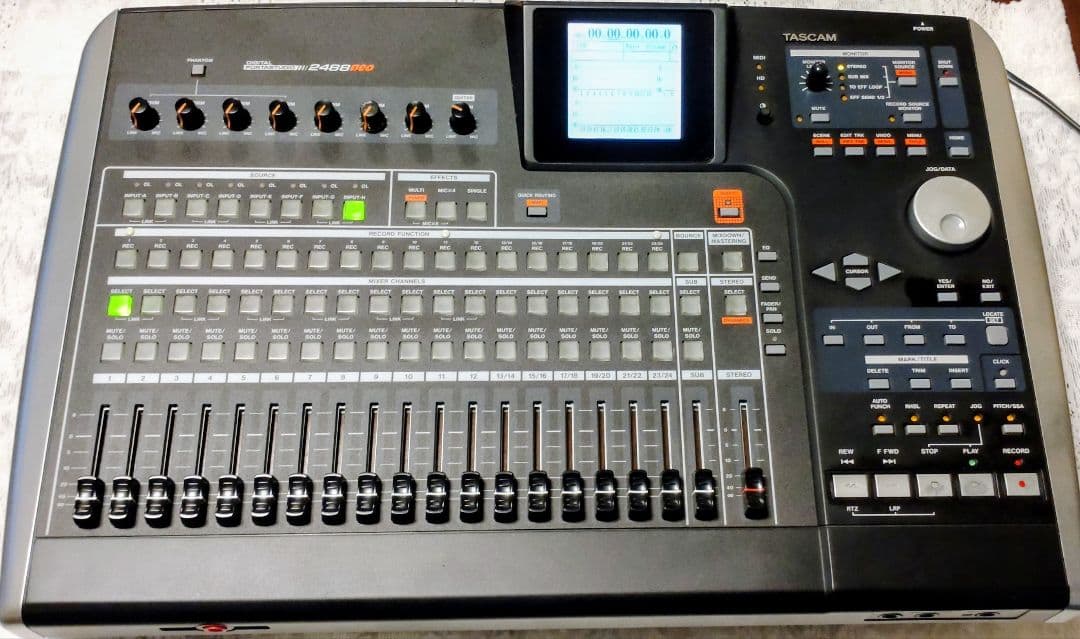 トラックレコーダー TASCAM 2488neo（バッグ付）