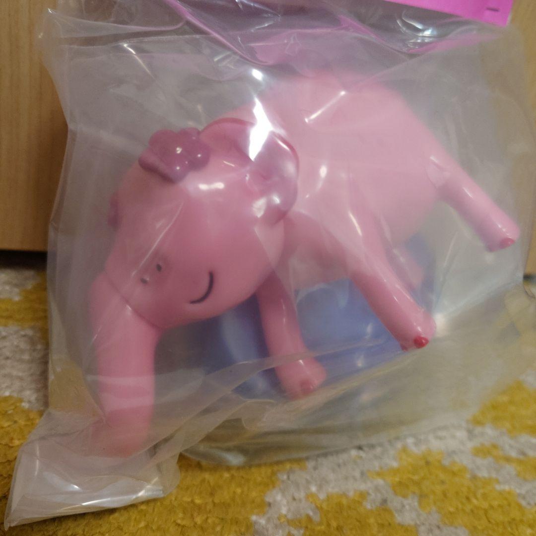 garbagetoyyyyy　Elephant　台座付き　墓場の画廊　ソフビ　象