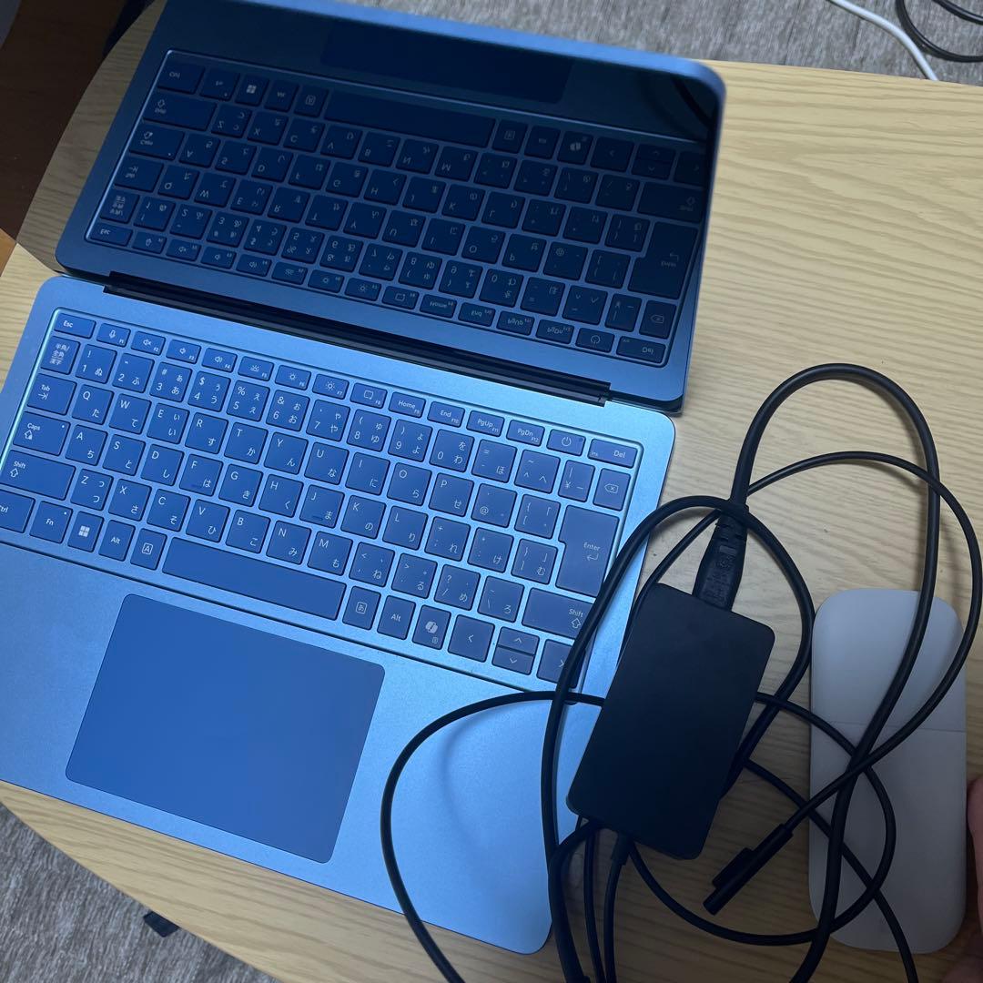 Microsoft Surface タブレット ブルー