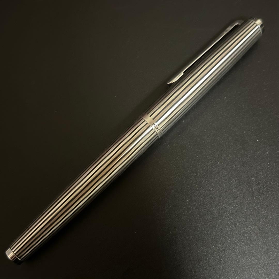 パイロット カスタム 万年筆 K-500SS 蝕刻ストライプ 18KWG F