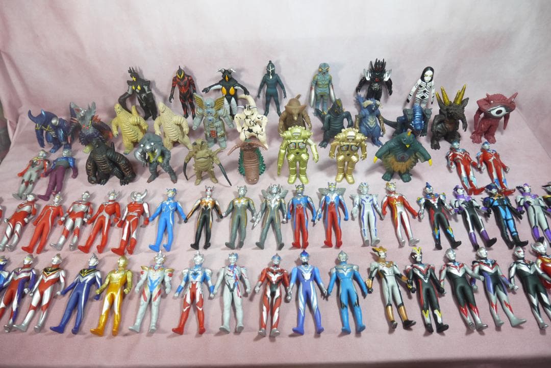 ウルトラヒーローシリーズ500　ウルトラ怪獣シリーズ500　ソフビ　68体