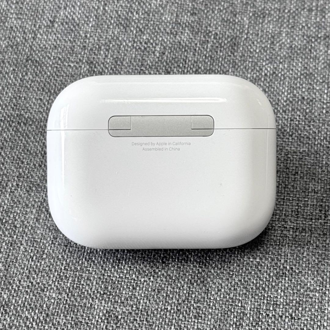 【綺麗】Apple AirPods Pro 第３世代 充電ケース