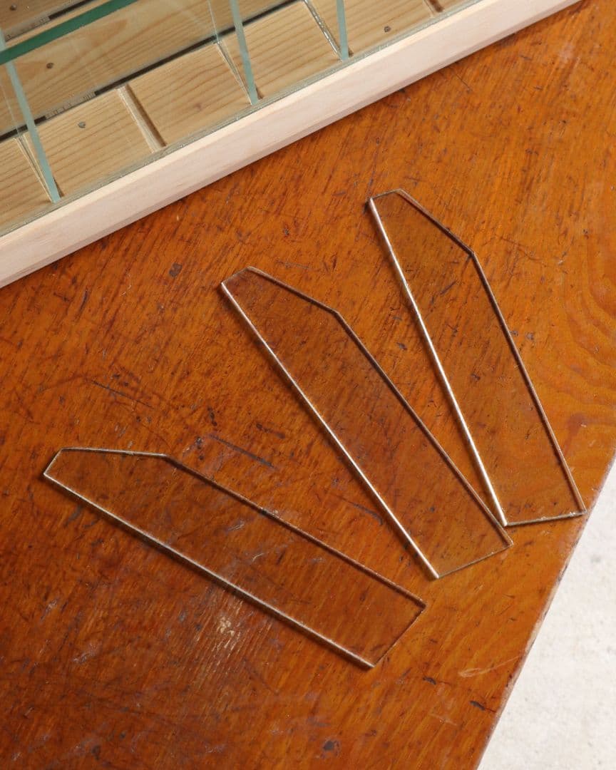 e*n様 古いガラスのペン立て　什器 飾り棚 ガラスケース 文房具