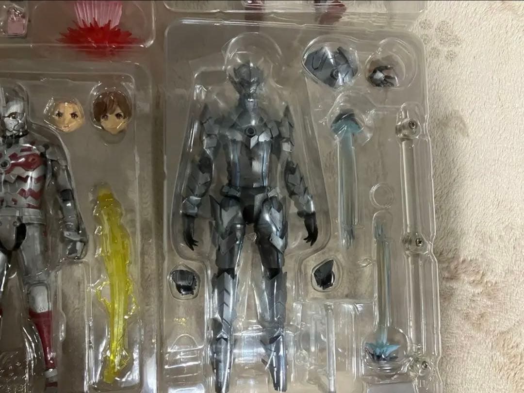 SHフィギュアーツ　アニメウルトラマンセット