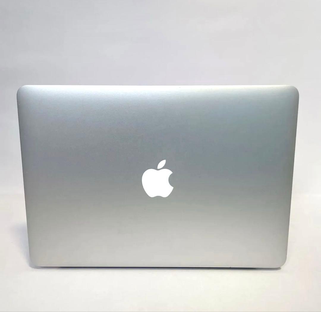 美品・即使用可 MacBook Air シルバー メモリ8GB SSD256GB