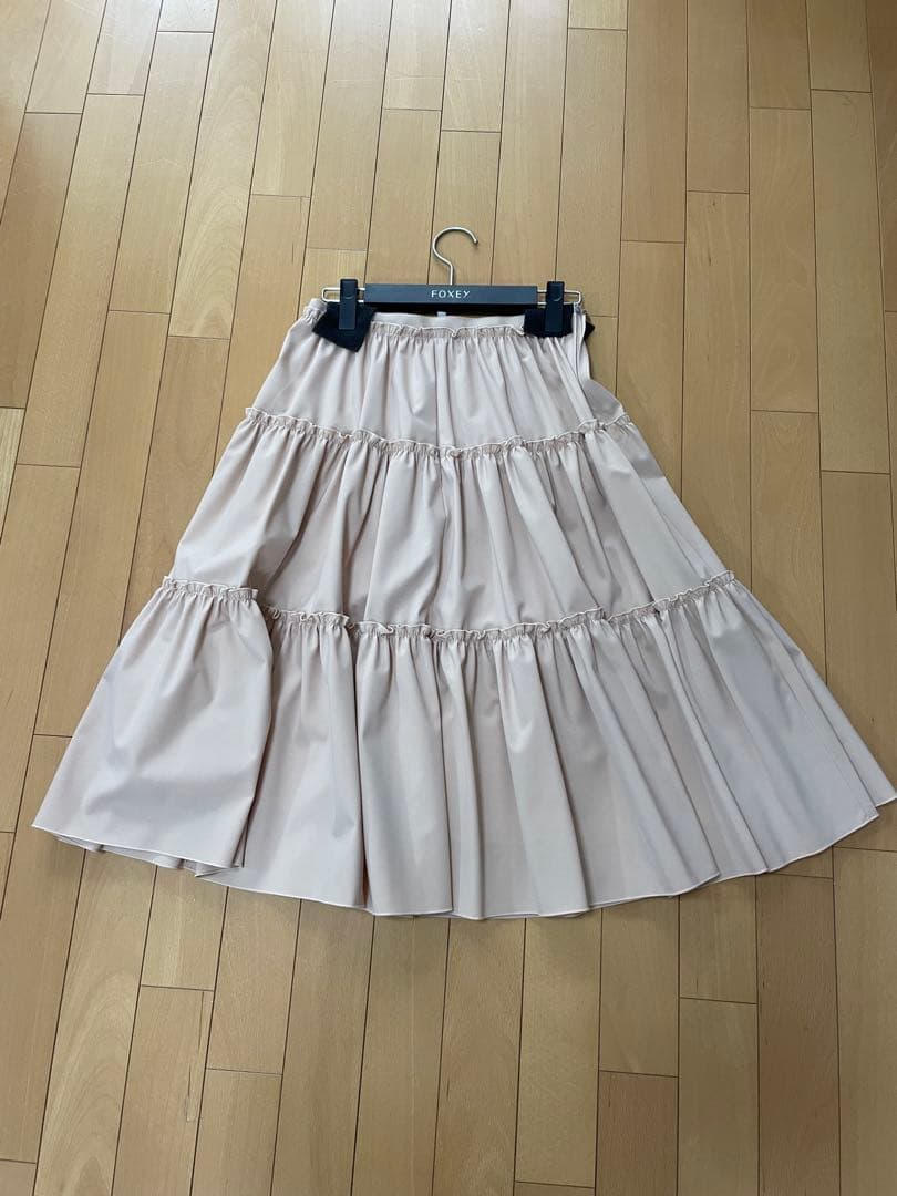 新品未使用　FOXEY NEW YORK レイニースカート　ミルクティー　38