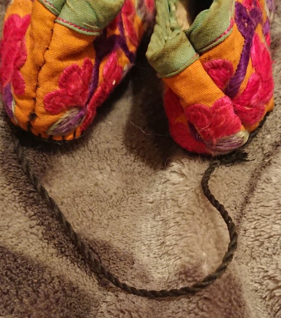 アンティーク 中国奥地少数民族 刺繍 幼児向け靴