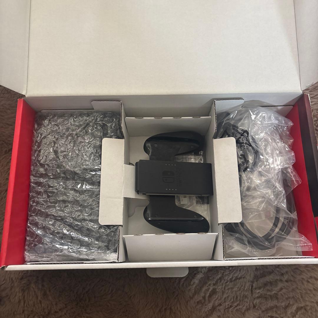 【早い者勝ち】Nintendo Switch 本体
