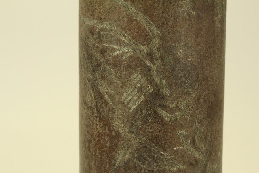 中国美術 朱泥 刻花鳥紋 在印 筒花瓶 骨董 時代物(HA528)