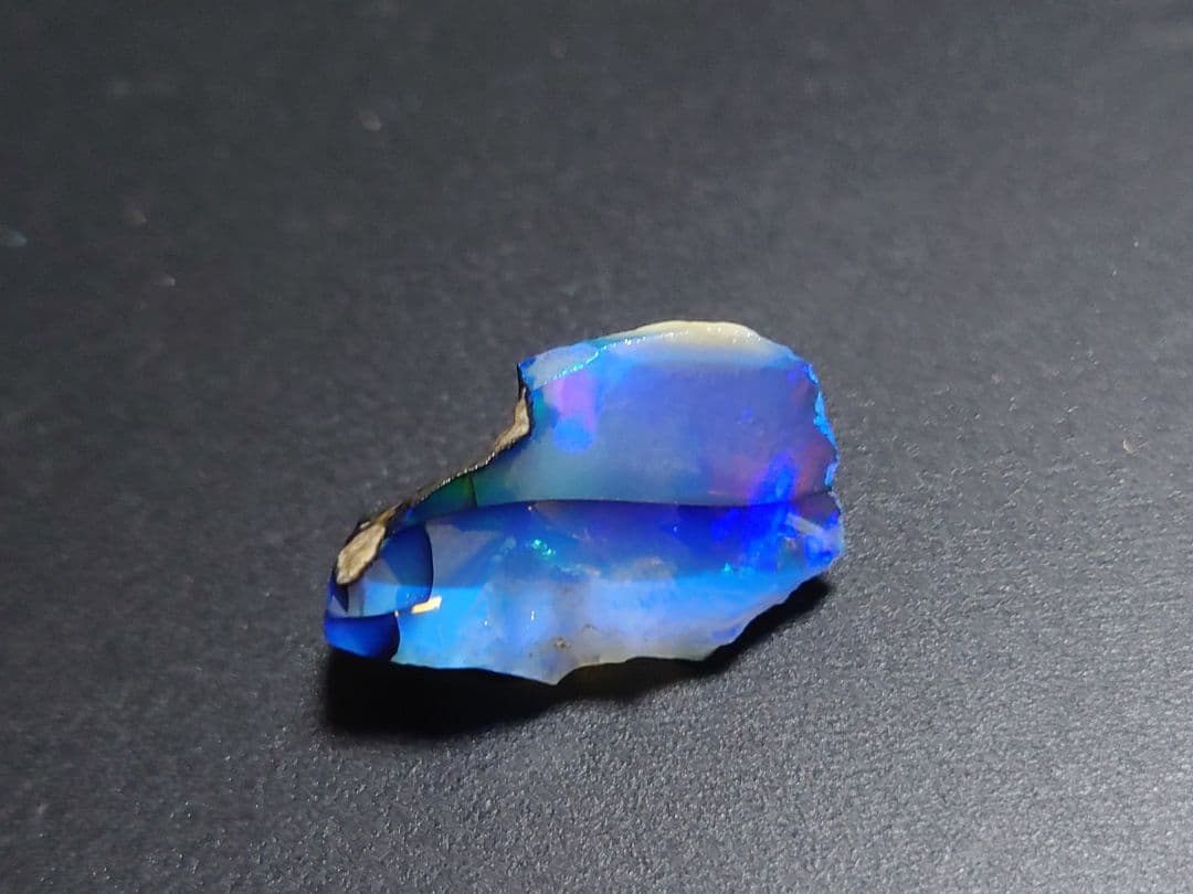 ウェロ産　チョーク　エチオピアオパール　標本　鉱物　原石　プレシャス　青