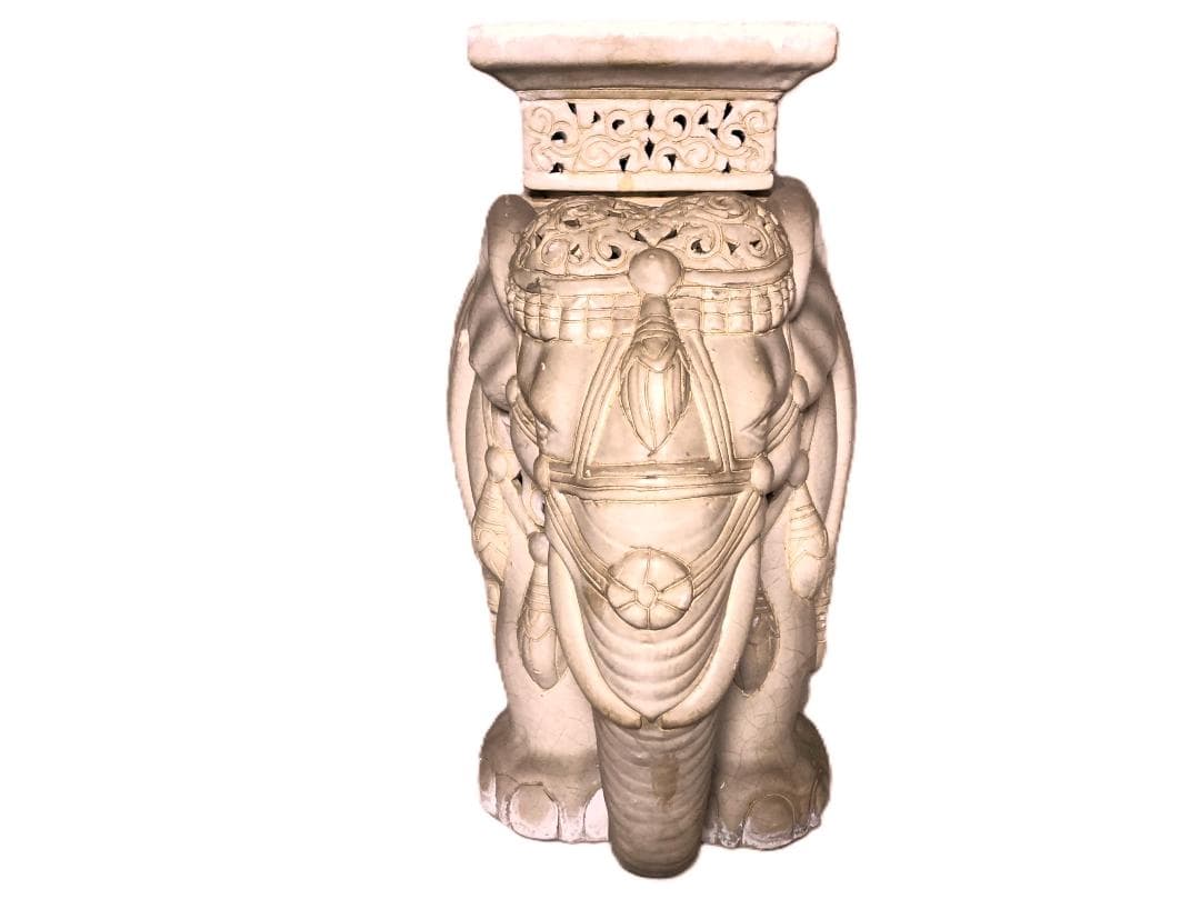 【 白釉象花台 】　アンティーク　吉祥蝙蝠文