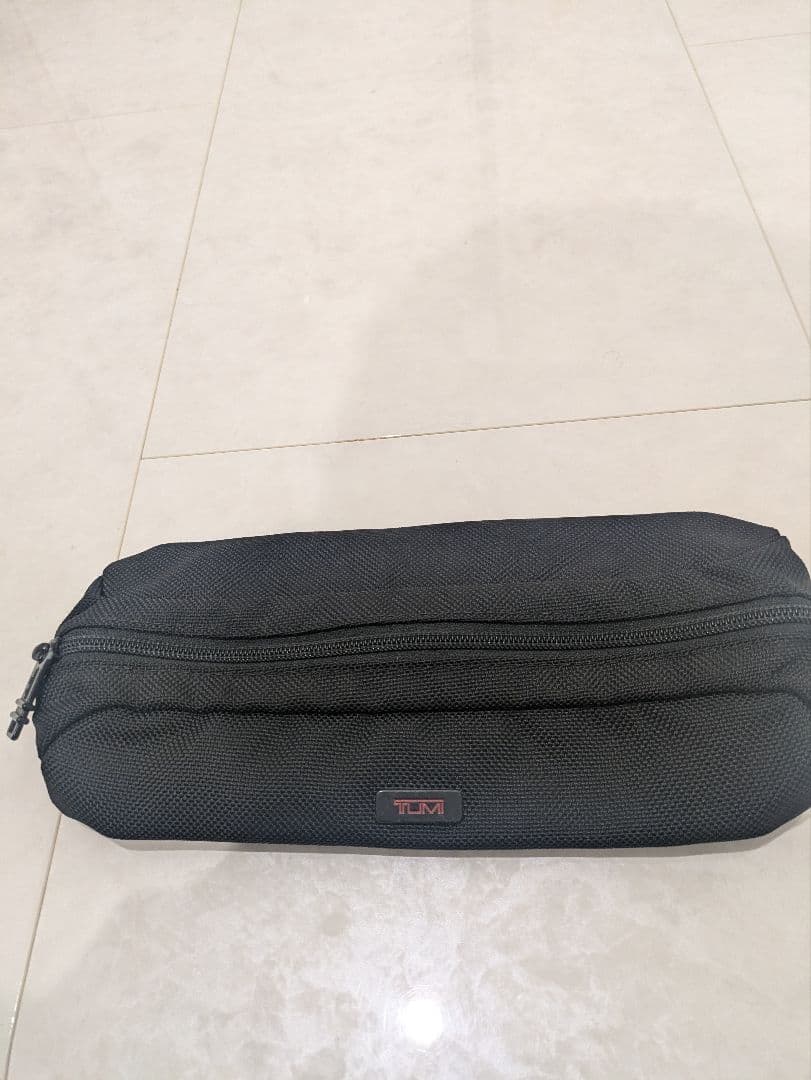 美品【TUMI】トゥミ　旅行用品（ハンガーセット＆トラベルポーチセット）