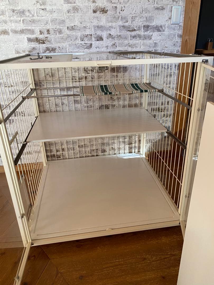 日本製　ペットケージ 透明扉付き