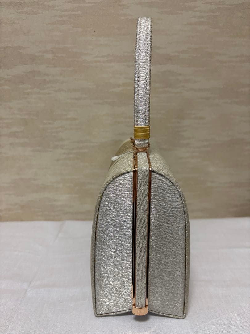 和装用草履バッグセット　銀と金　波柄　金たたき　螺鈿調　成人式　未使用品