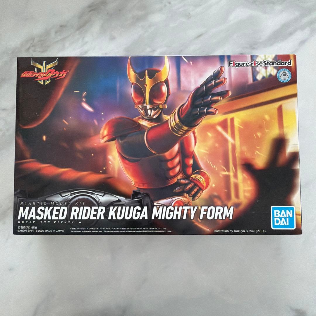 バンダイ　figure-rise standard 仮面ライダー