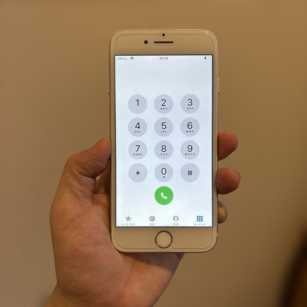 Apple iPhone SE3（第3世代） （特別仕様 / ホワイト）