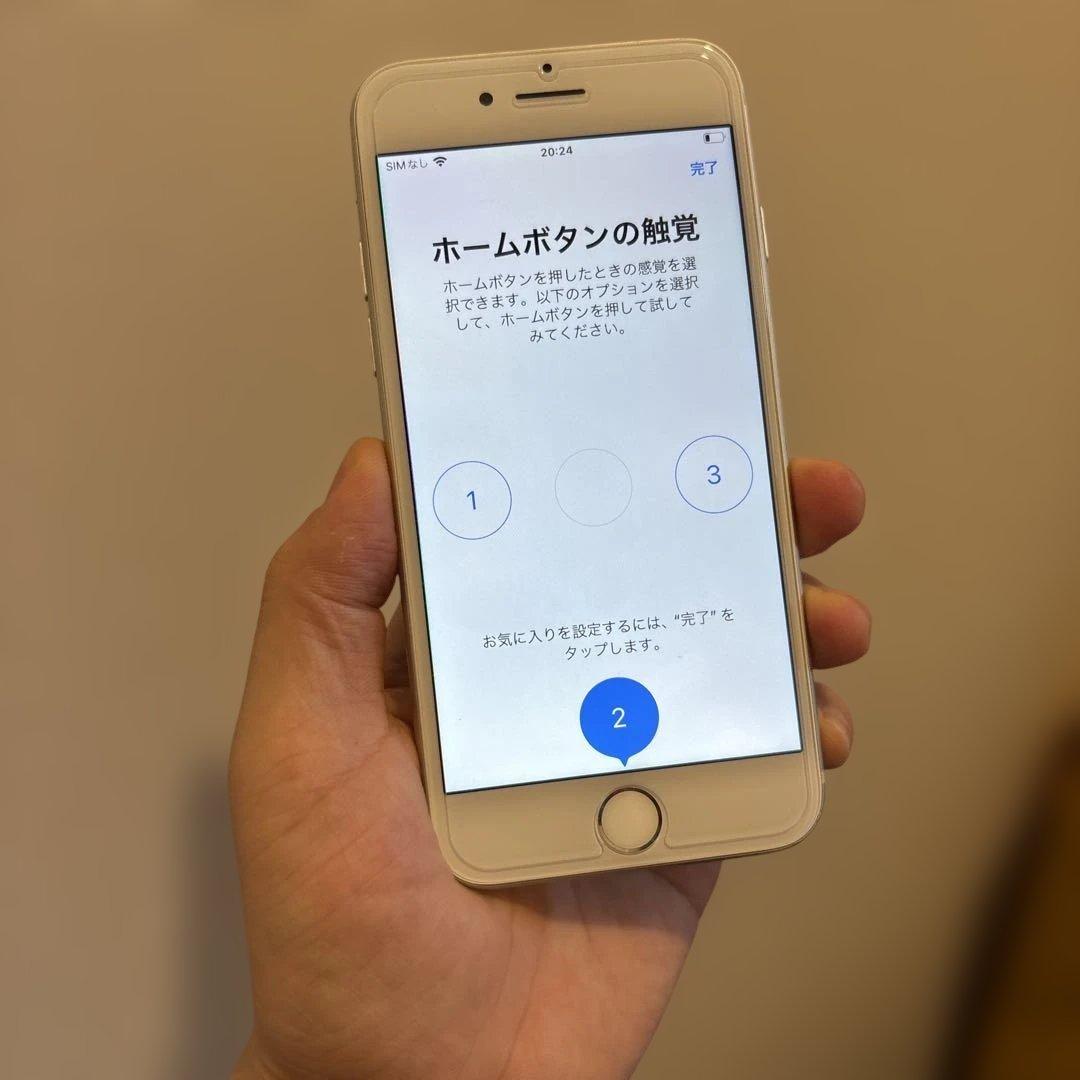 Apple iPhone SE3（第3世代） （特別仕様 / ホワイト）