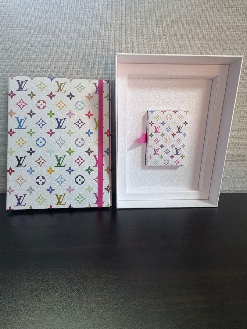 LV 村上隆コラボ VIP限定トレカ　カード無　ルイヴィトン