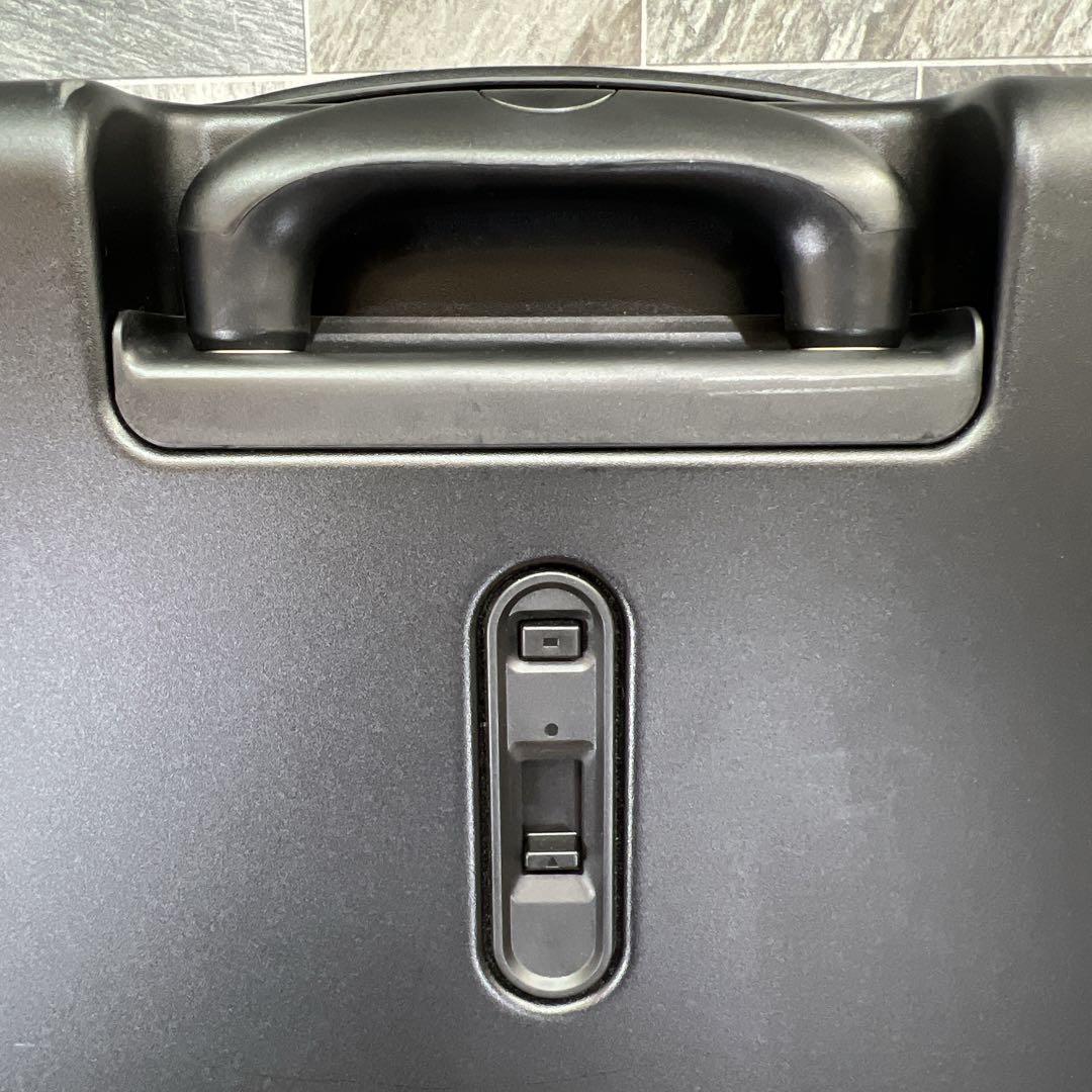 こころ【使用１回】美品　ace.　エース　キャリーケース　ファーニットZ