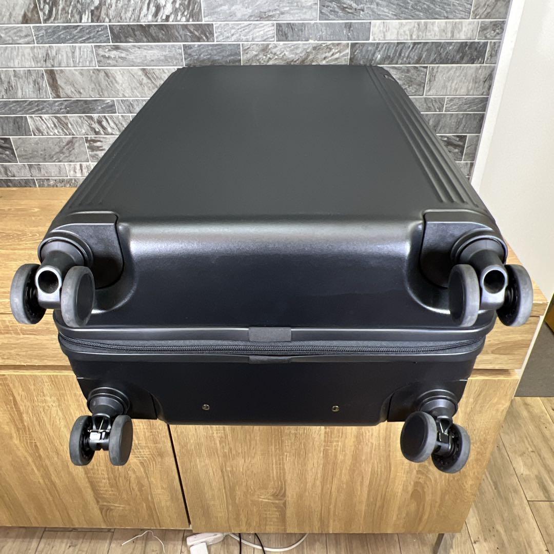 こころ【使用１回】美品　ace.　エース　キャリーケース　ファーニットZ