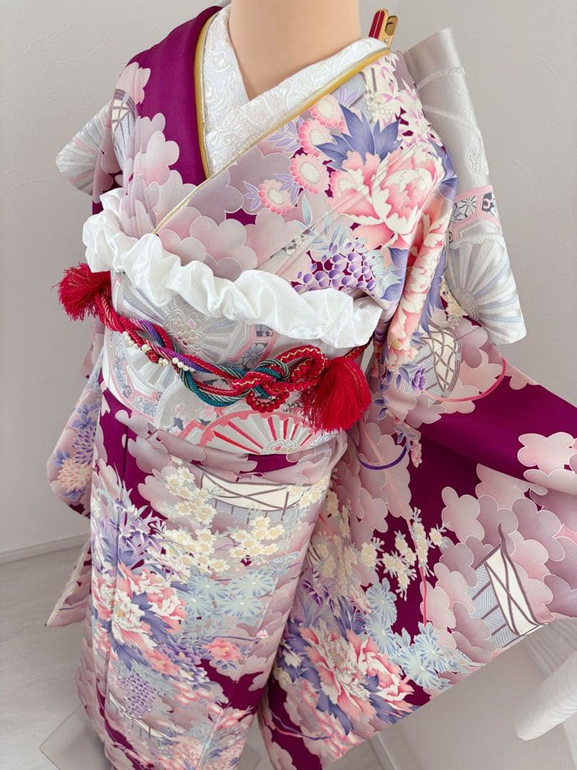 正絹振袖フルセット　豪華　銀彩　袋帯刺繍　紫色とピンク色　牡丹成人式