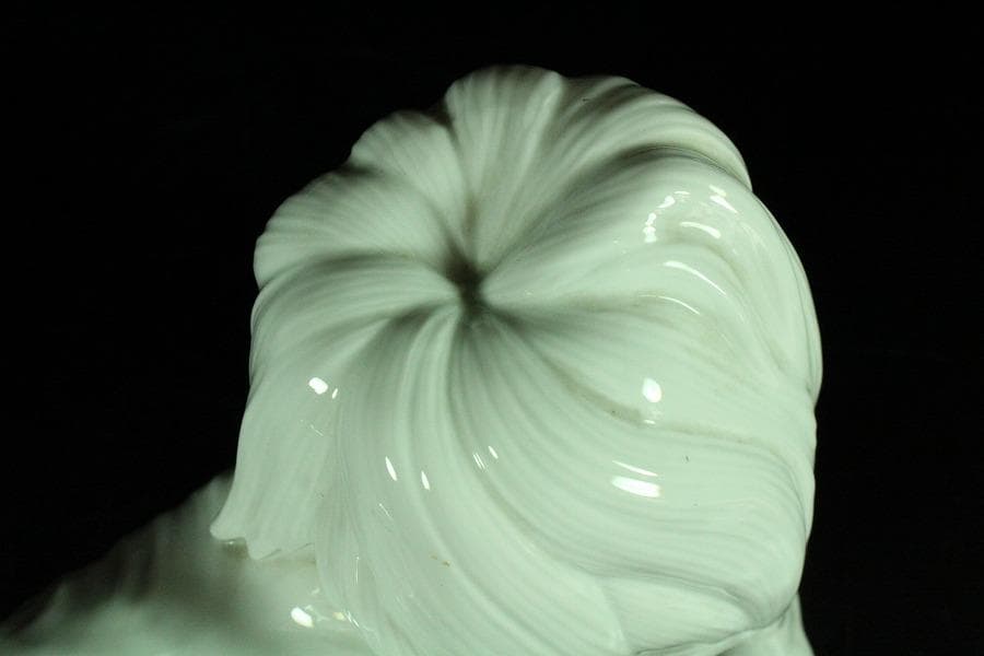 平戸 白磁 犬 置物 在銘 25cmx12cm(K-A203)