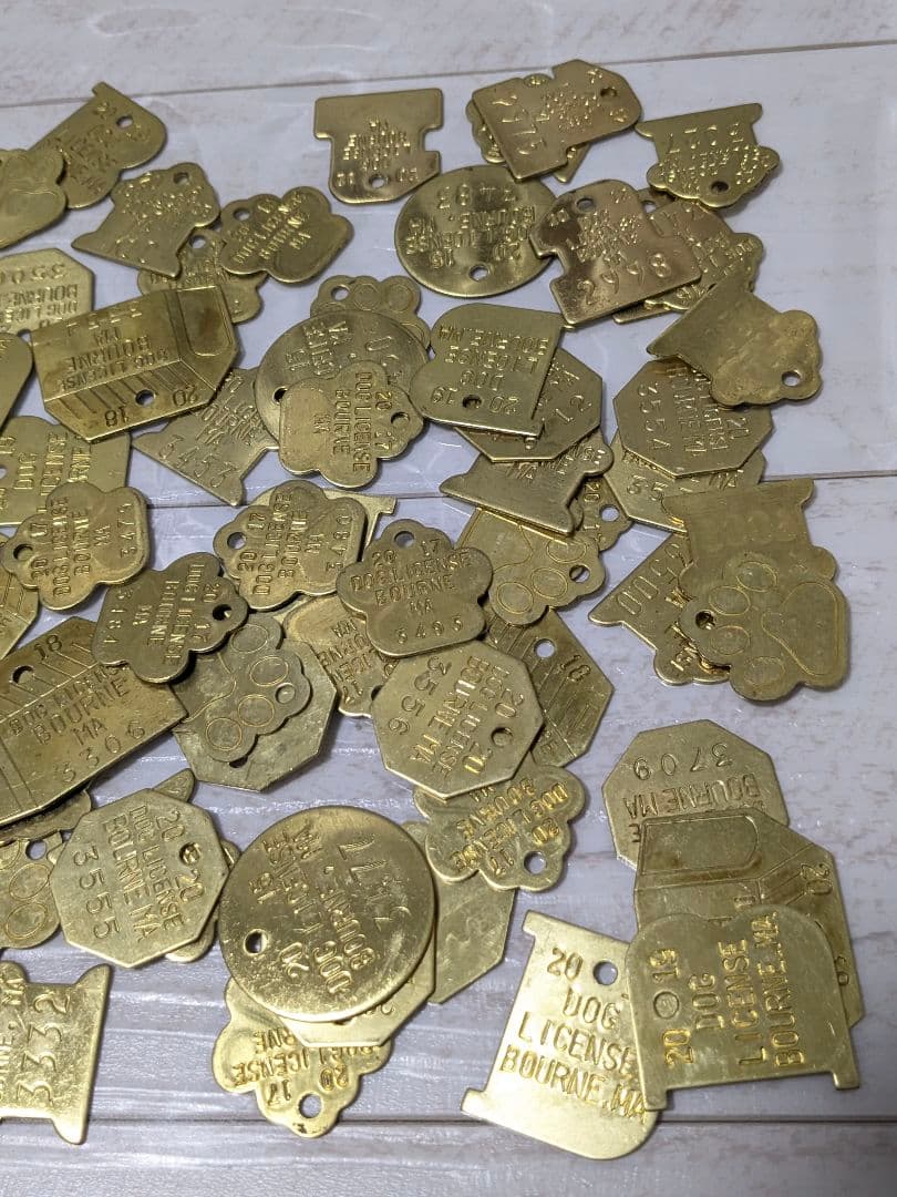 100個 ドッグタグ 真鍮 USA アメリカ雑貨 金色 大量 まとめ売り 当時物