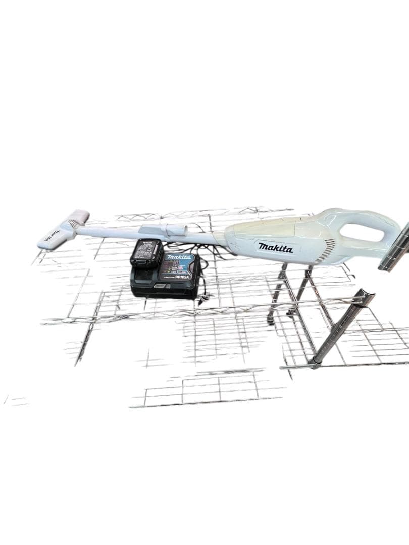 【Makita コードレスクリーナー 充電器・バッテリー付き】