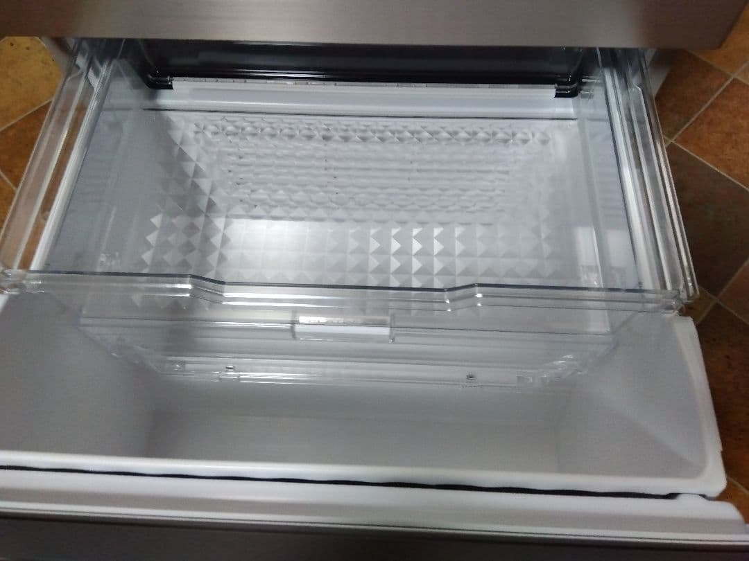 未使用 日立ノンフロン冷凍冷蔵庫 R-HWS47S 470L 23年製 右開き